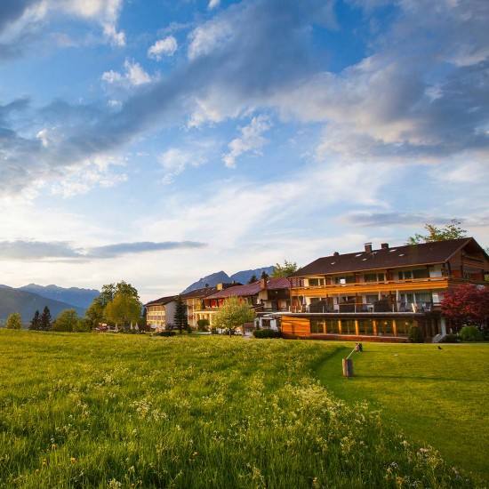 Der Alpenhof im Sommer