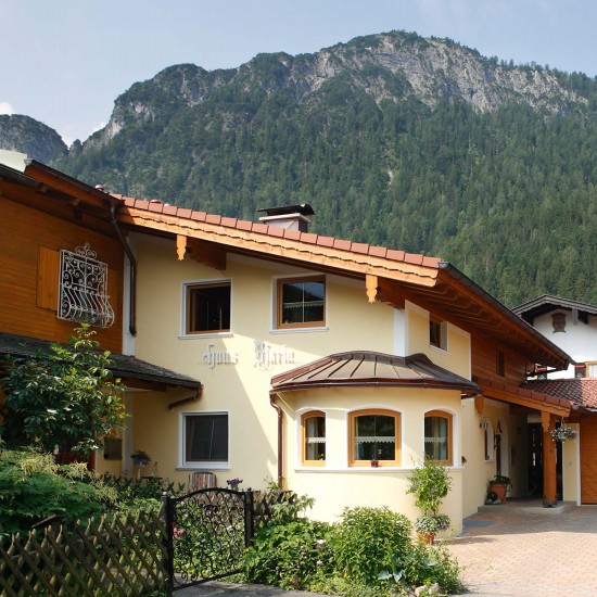 Haus Maria - Einfahrt
