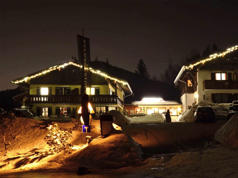 Alpenhotel Bergzauber im Winter