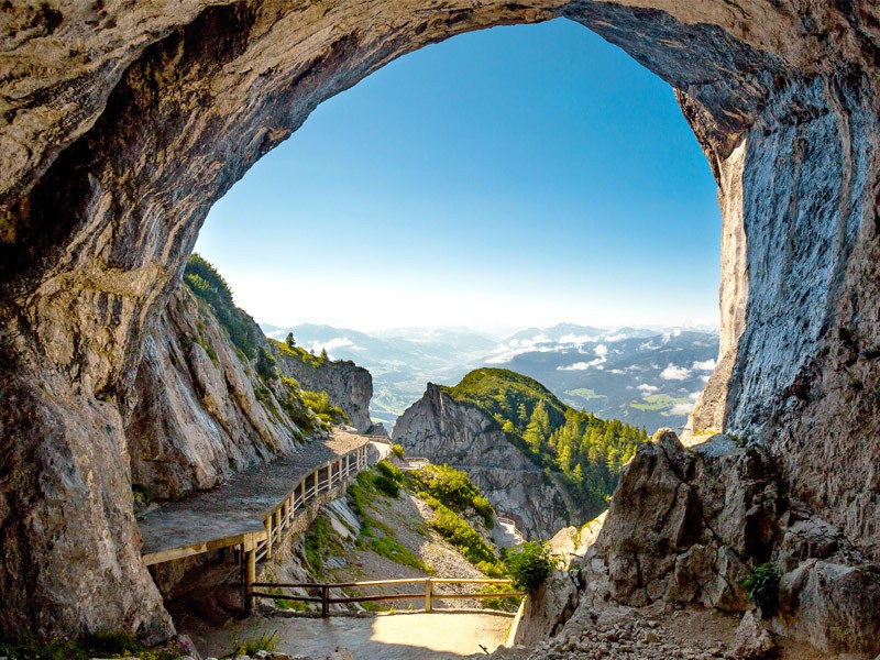 Der Ausblick vom Eingang zur Eisriesenwelt