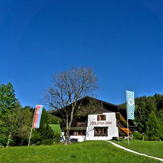 Hotel & Chalets Lampllehen im Sommer